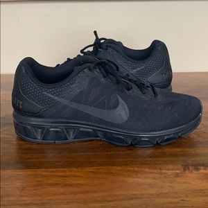 Women’s Nike Air Max - 10.5